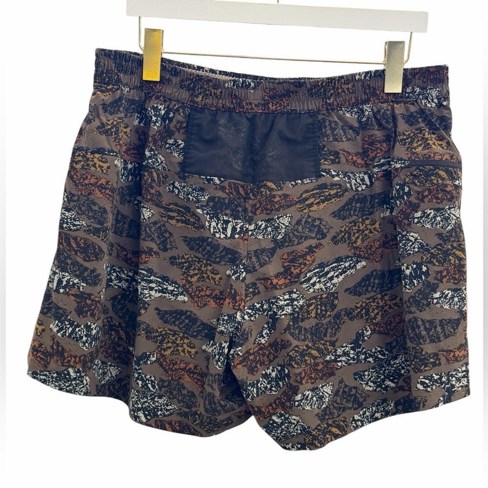 REI Co-op Athletic Shorts Women Large Camo Lightweight Hiking Trail Running